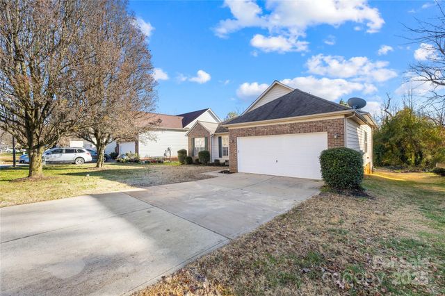 145 Walmsley Place, Mooresville, NC 28117