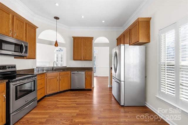 145 Walmsley Place, Mooresville, NC 28117