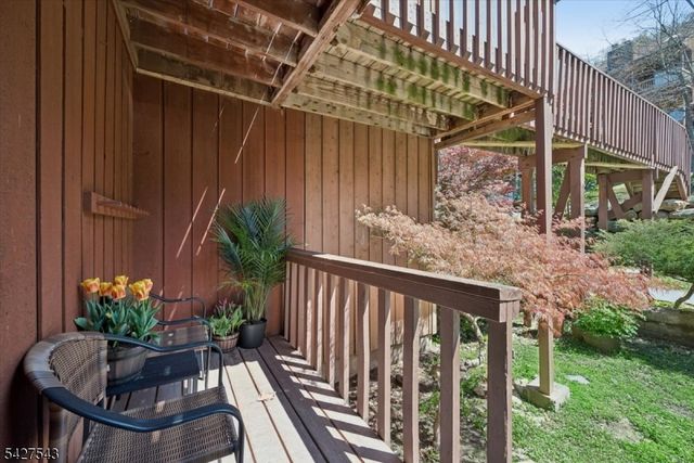 15 Village Way 4, Vernon Twp., NJ 07462