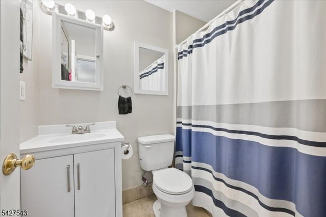 15 Village Way 4, Vernon Twp., NJ 07462