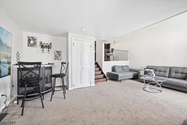 15 Village Way 4, Vernon Twp., NJ 07462