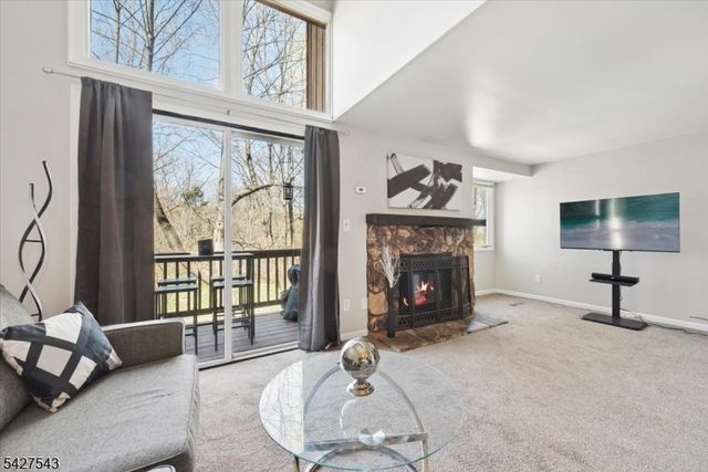 15 Village Way 4, Vernon Twp., NJ 07462