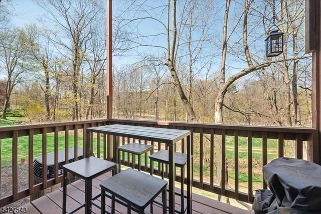 15 Village Way 4, Vernon Twp., NJ 07462