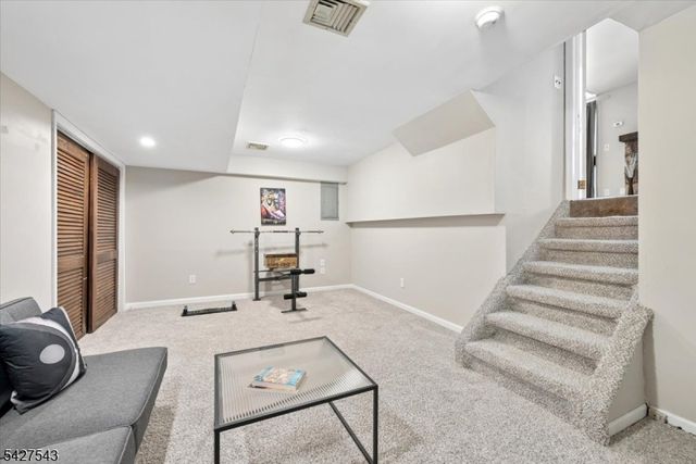15 Village Way 4, Vernon Twp., NJ 07462
