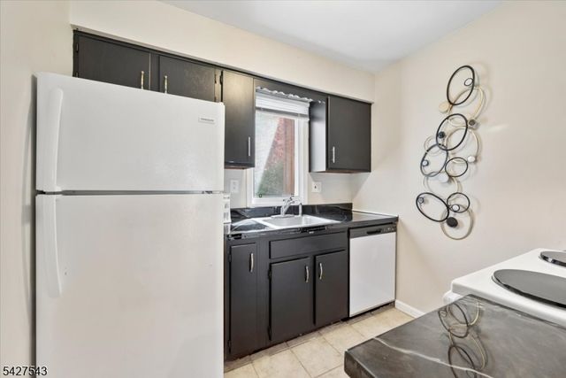 15 Village Way 4, Vernon Twp., NJ 07462