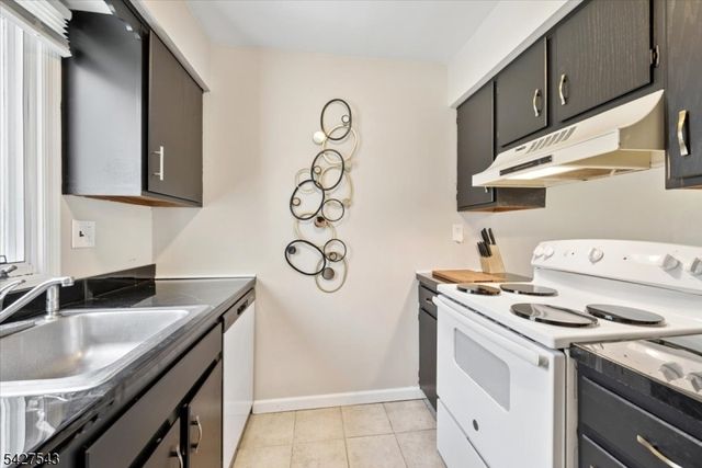 15 Village Way 4, Vernon Twp., NJ 07462