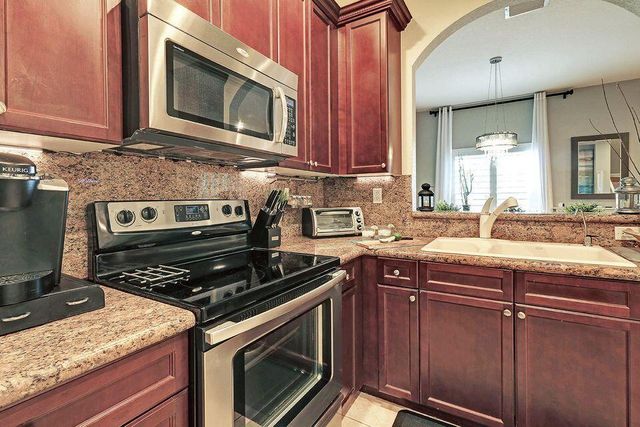 400 Lake Monterey Circle, Boynton Beach, FL 33426