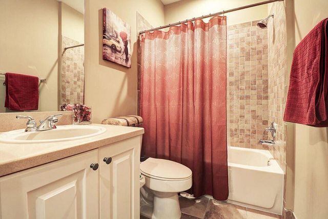 400 Lake Monterey Circle, Boynton Beach, FL 33426