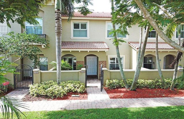 400 Lake Monterey Circle, Boynton Beach, FL 33426