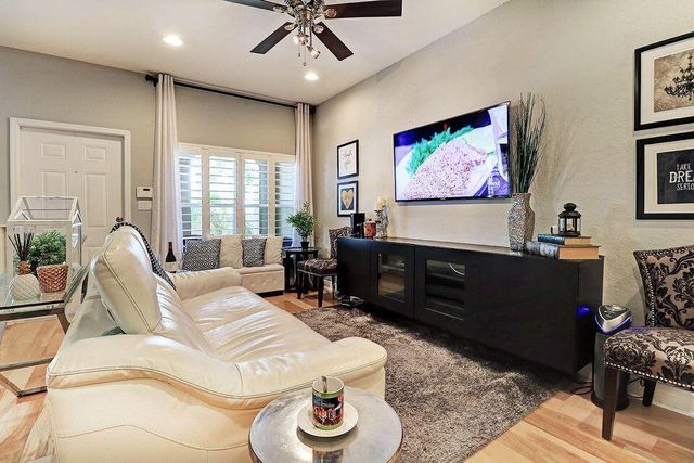 400 Lake Monterey Circle, Boynton Beach, FL 33426