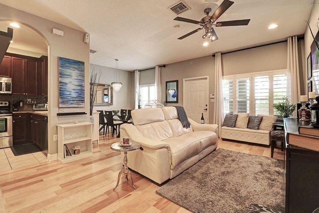 400 Lake Monterey Circle, Boynton Beach, FL 33426