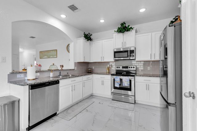 119 Beth Ann LOOP, Taylor, TX 76574