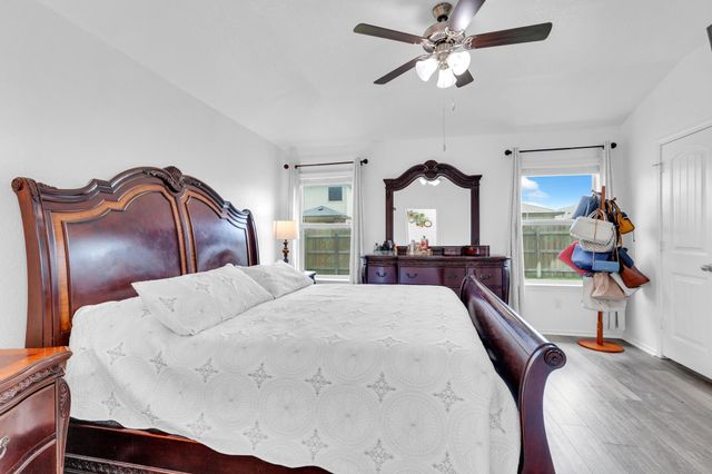 119 Beth Ann LOOP, Taylor, TX 76574