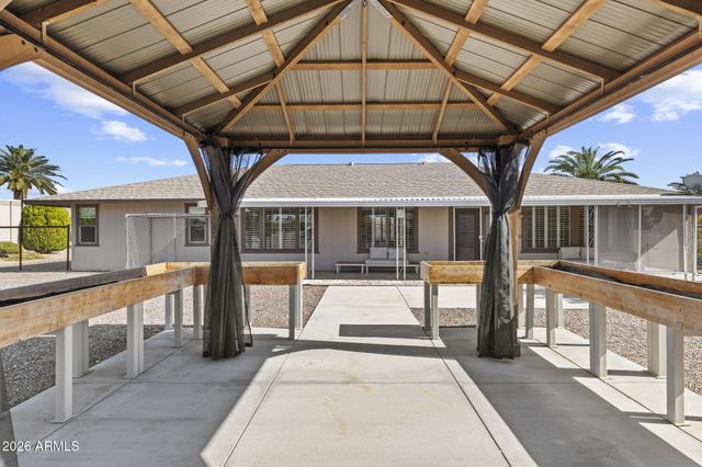 9518 W Oakstone Drive, Sun City, AZ 85351