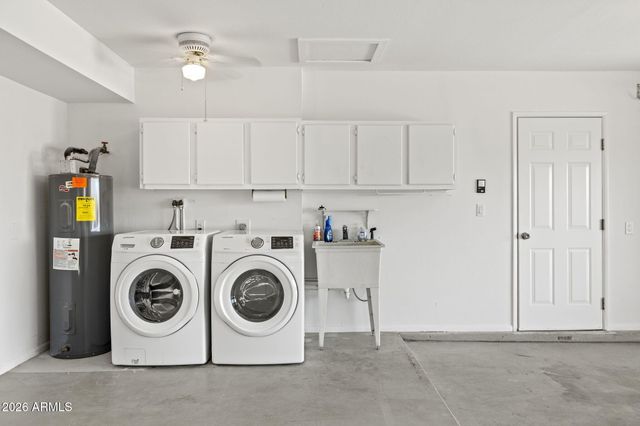 9518 W Oakstone Drive, Sun City, AZ 85351