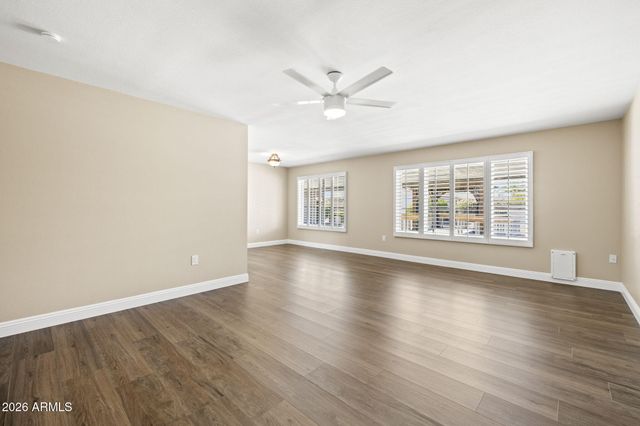 9518 W Oakstone Drive, Sun City, AZ 85351