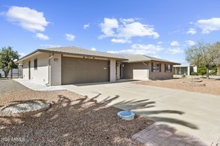 9518 W Oakstone Drive, Sun City, AZ 85351