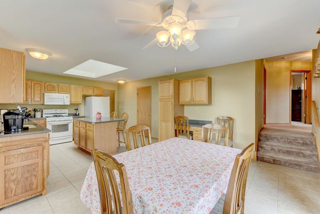 8600 Henke Drive, Tinley Park, IL 60487