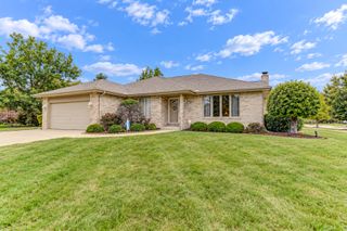 8600 Henke Drive, Tinley Park, IL 60487