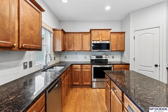 2514 N 165th Avenue, Omaha, NE 68116