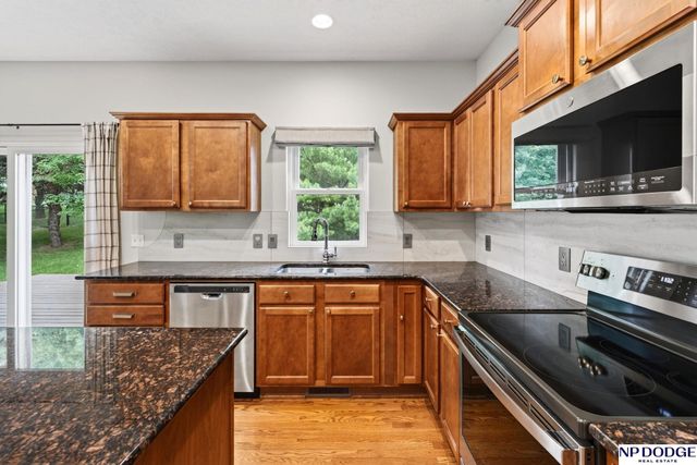 2514 N 165th Avenue, Omaha, NE 68116