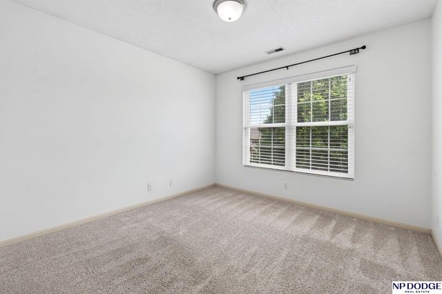 2514 N 165th Avenue, Omaha, NE 68116