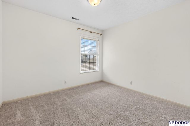 2514 N 165th Avenue, Omaha, NE 68116