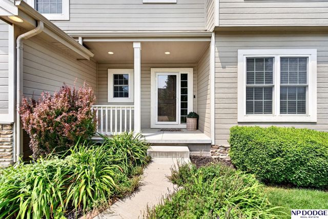 2514 N 165th Avenue, Omaha, NE 68116