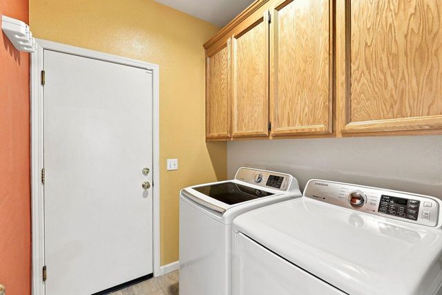 5309 Fox Trotter Way, Elk Grove, CA 95757