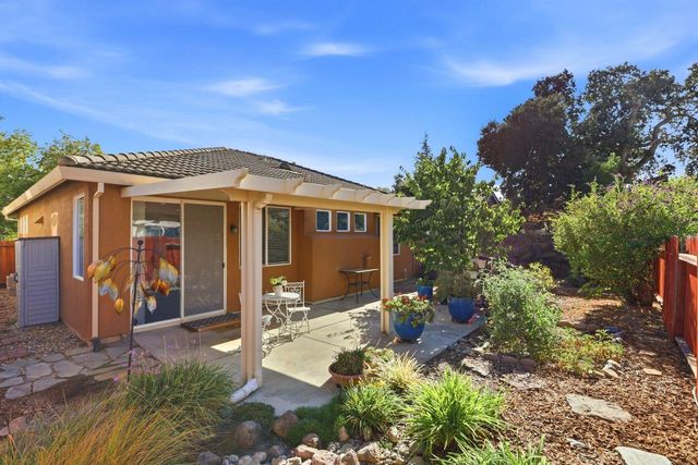 5309 Fox Trotter Way, Elk Grove, CA 95757
