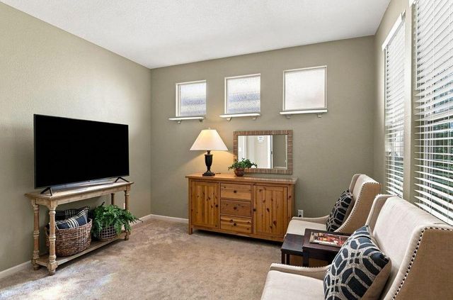 5309 Fox Trotter Way, Elk Grove, CA 95757