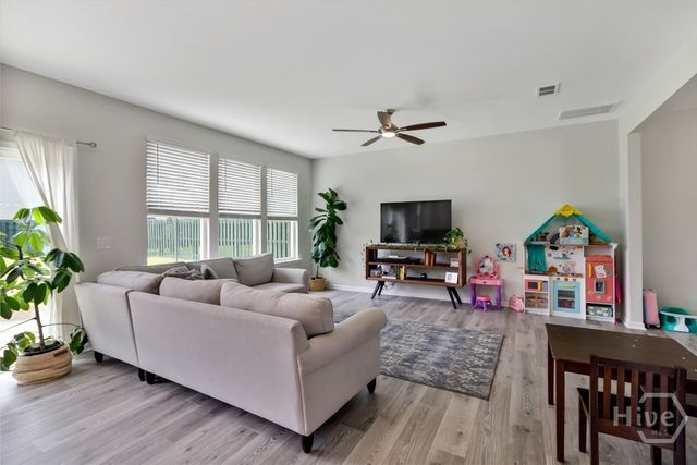 95 Minning Loop, Richmond Hill, GA 31324