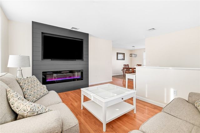 64 Brookdale Boulevard, Pawtucket, RI 02861