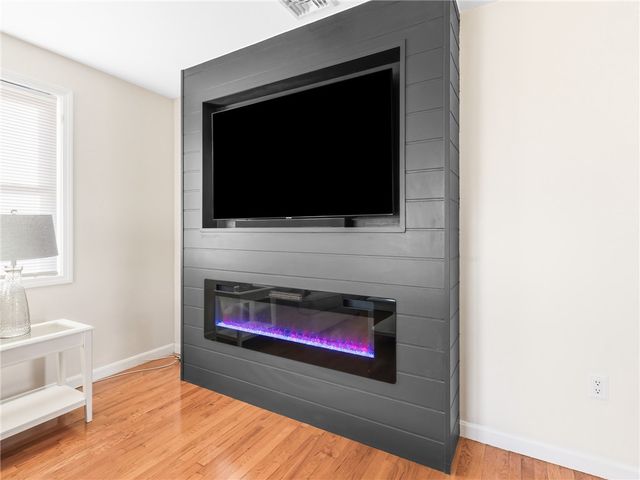 64 Brookdale Boulevard, Pawtucket, RI 02861