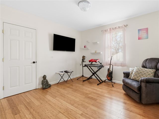 64 Brookdale Boulevard, Pawtucket, RI 02861