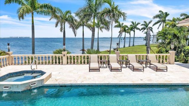 3 HIBISCUS DRIVE, Punta Gorda, FL 33950
