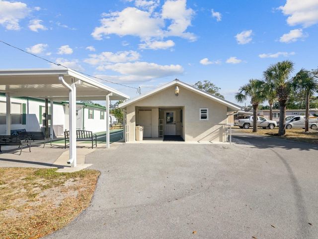 5642 OAK RIDGE AVENUE, New Port Richey, FL 34652