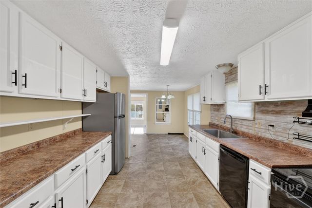 300 Deer Trail Lane, Midway, GA 31320
