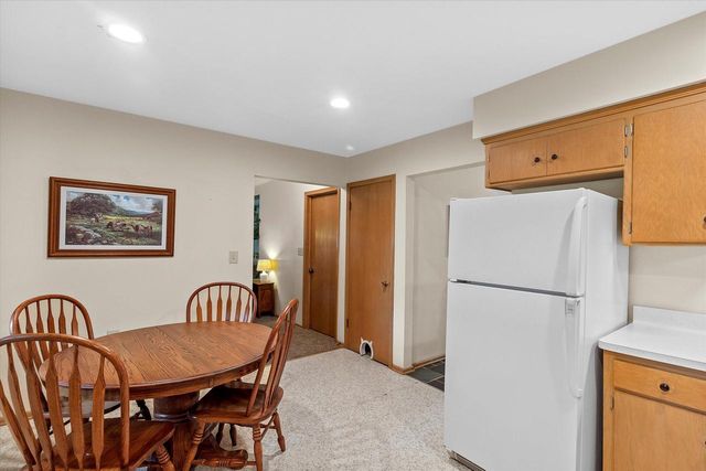 6420 Mansfield DRIVE, Greendale, WI 53129