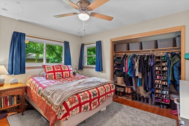 6420 Mansfield DRIVE, Greendale, WI 53129