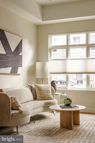 516 S 21ST ST, Philadelphia, PA 19146