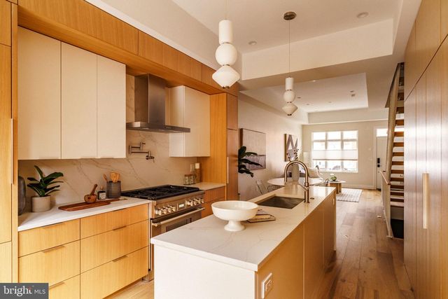 516 S 21ST ST, Philadelphia, PA 19146