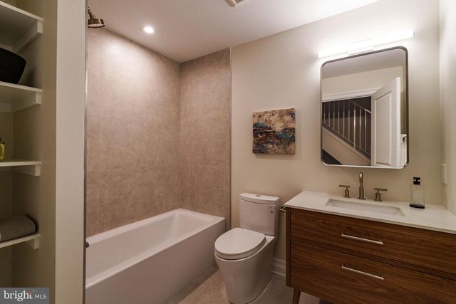 516 S 21ST ST, Philadelphia, PA 19146