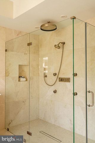 516 S 21ST ST, Philadelphia, PA 19146