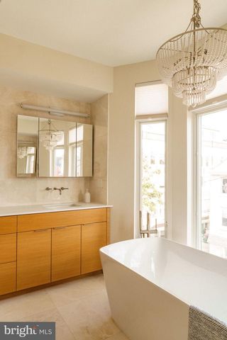 516 S 21ST ST, Philadelphia, PA 19146