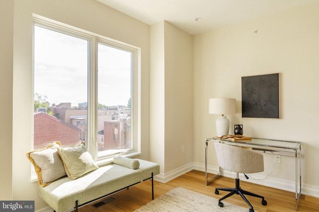 516 S 21ST ST, Philadelphia, PA 19146