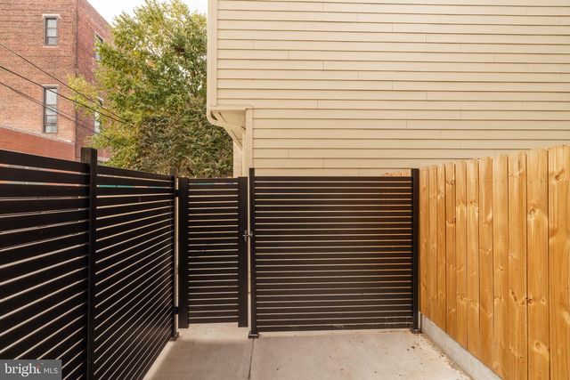 516 S 21ST ST, Philadelphia, PA 19146