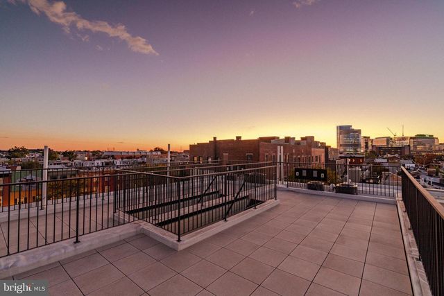 516 S 21ST ST, Philadelphia, PA 19146