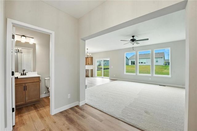 3057 NW 96th Terrace, Kansas City, MO 64154