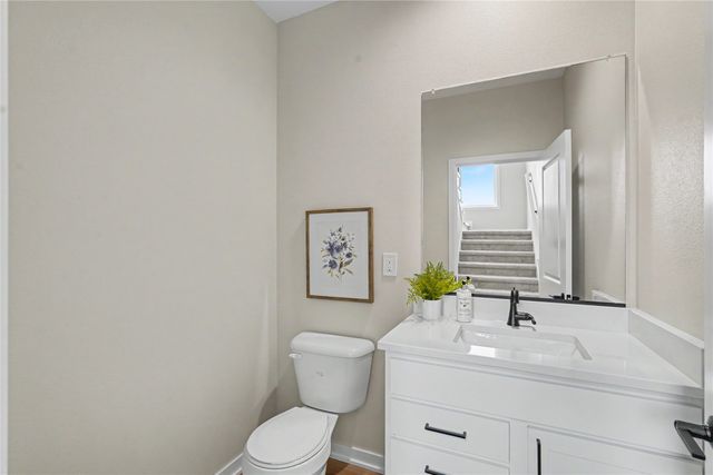 2716 Fleur Drive 12, Des Moines, IA 50321